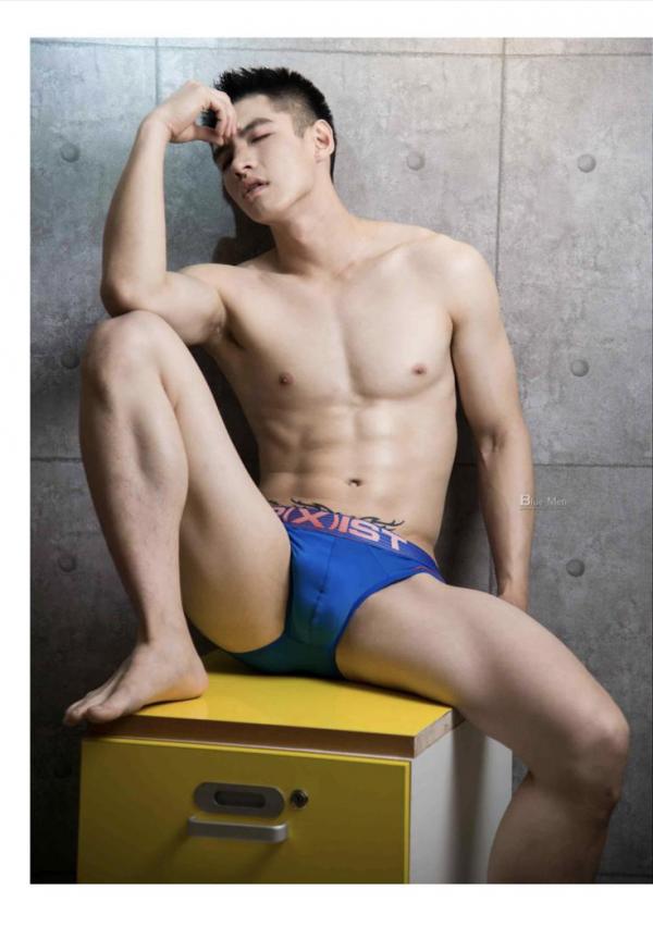 VIRILE-No.02-ebook--bts-video